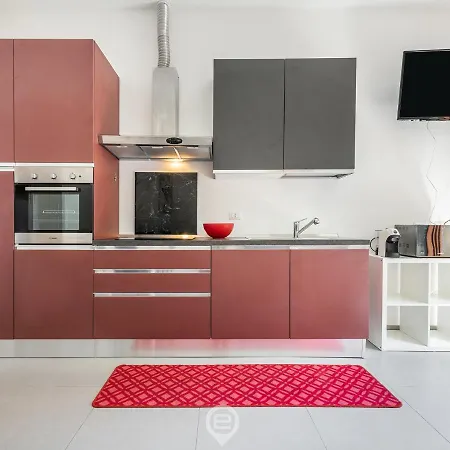 Michela's - Great Location In The Apartment