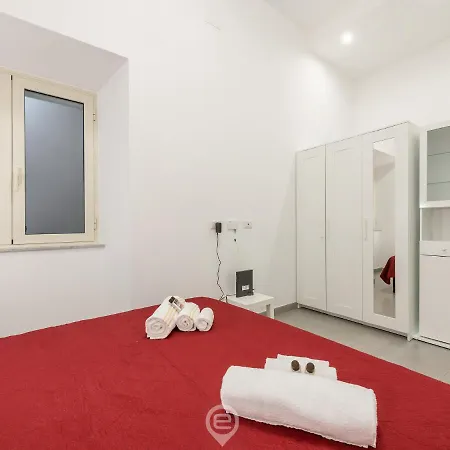 Michela's - Great Location In The Apartment